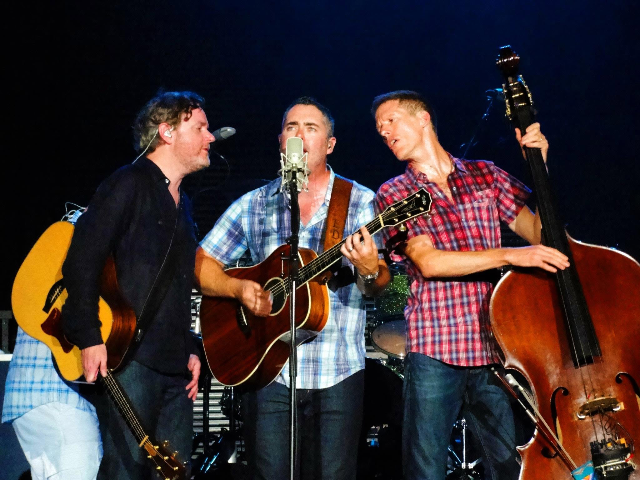 Barenaked Ladies in Philly live, frame 12