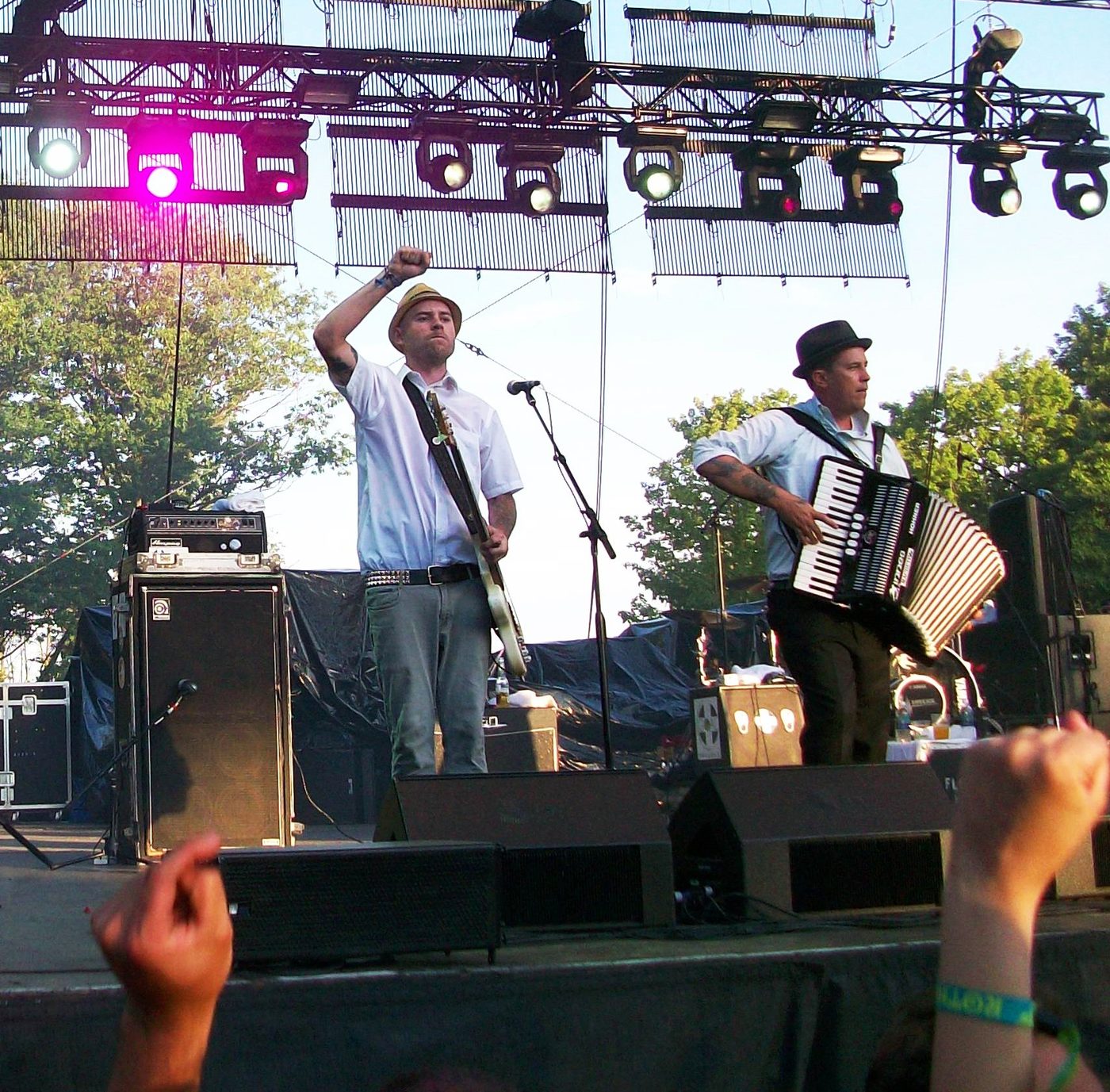 Flogging Molly live, frame 12