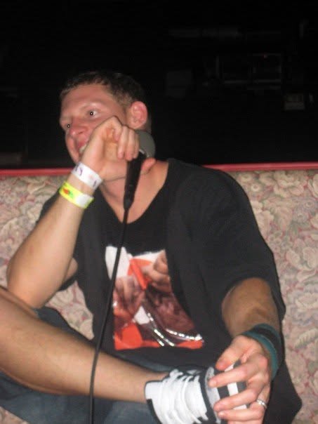 Girl Talk at Starlight Ballroom live, frame 5