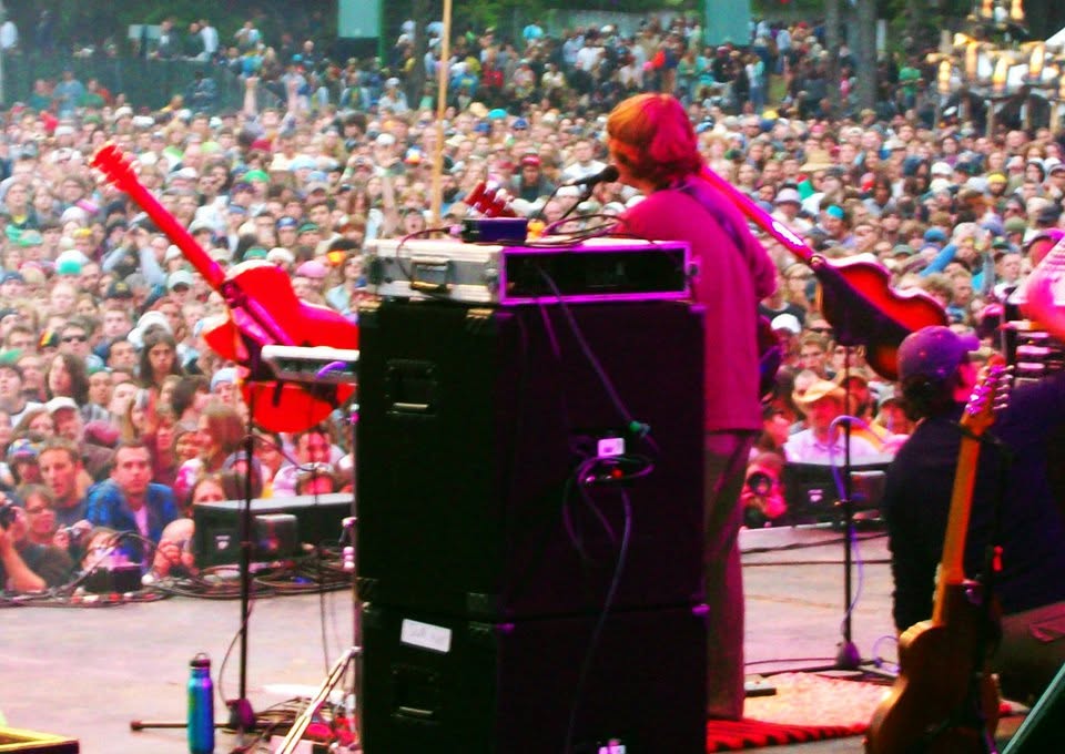 Keller Williams live, frame 6