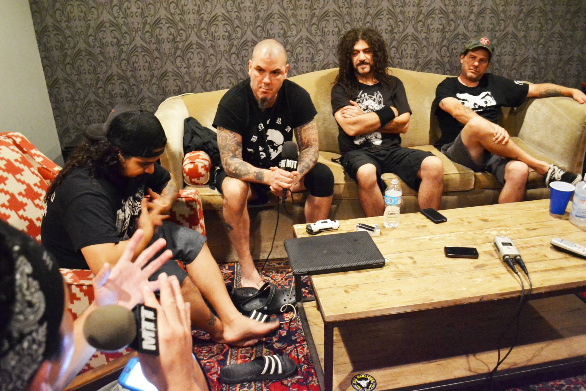 Philip H. Anselmo and The Illegals live, frame 8
