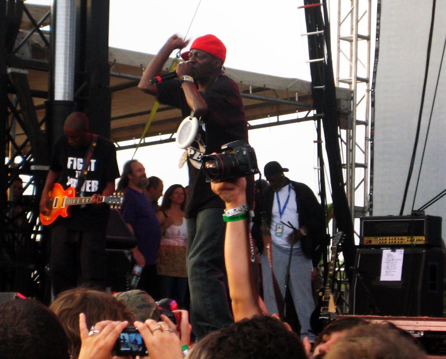 Public Enemy live, frame 15