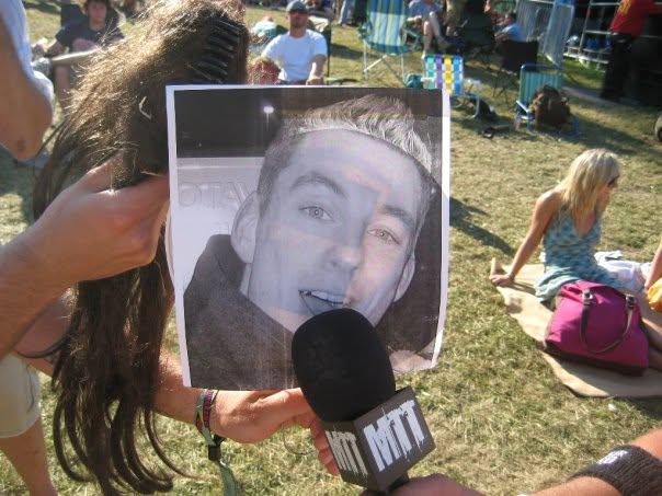 Rothbury 2008 live, frame 28