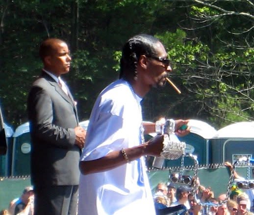 Snoop Dogg live, frame 13