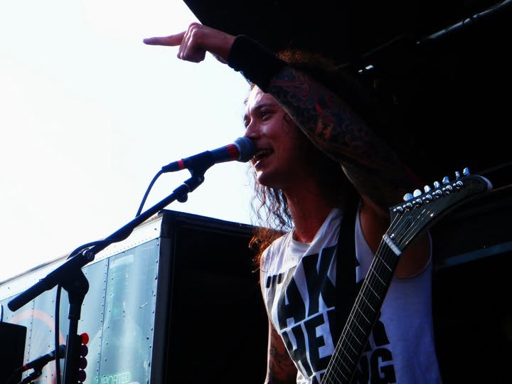 Trivium live, frame 11