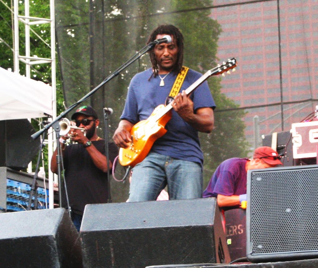 The Wailers live, frame 6