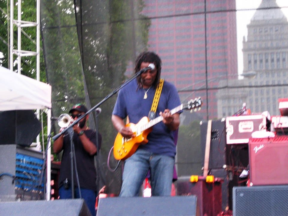 The Wailers live, frame 9